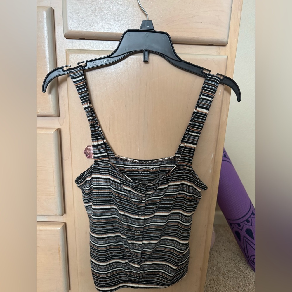 American Eagle top